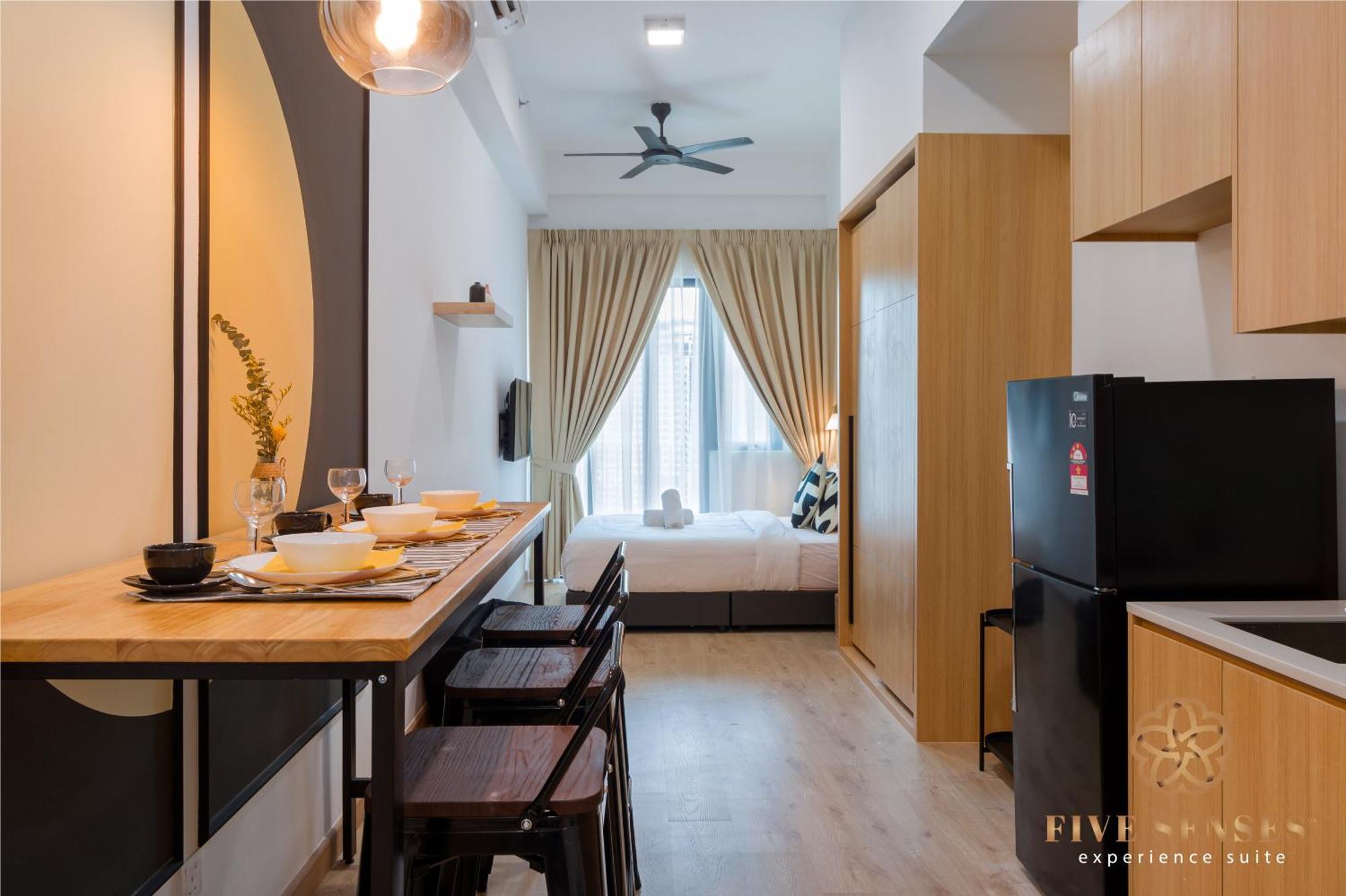 The Colony & The Luxe, Kuala Lumpur By Canopy Lives Rom bilde